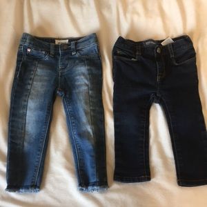 2 pairs of Baby girl jeans 👖